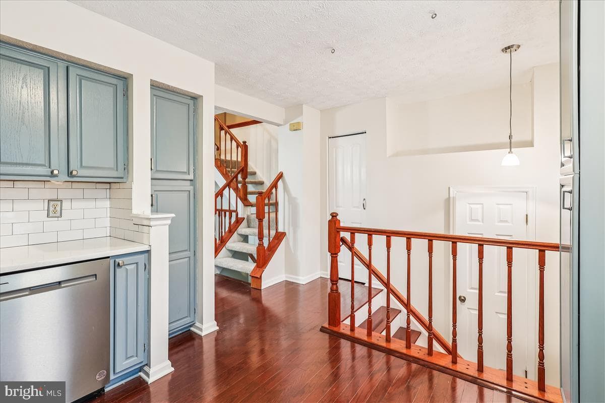 1016 Chestnut Haven Court photo 17