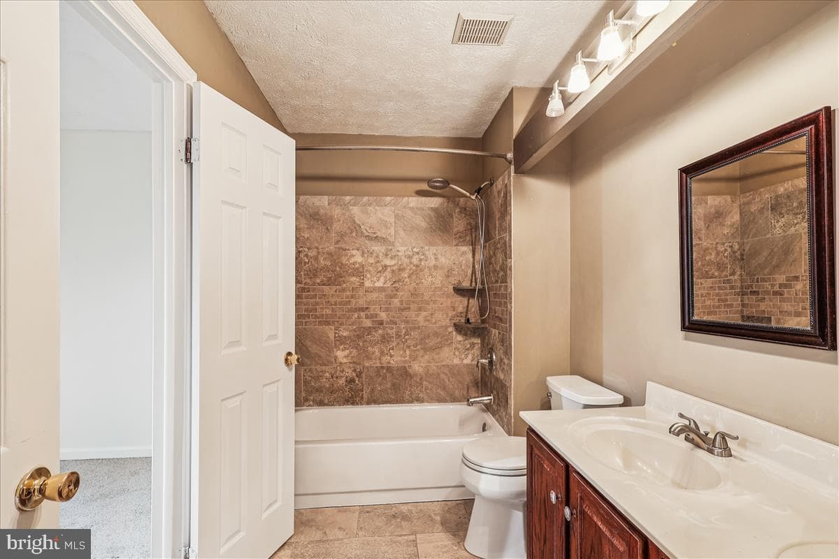 1016 Chestnut Haven Court photo 25