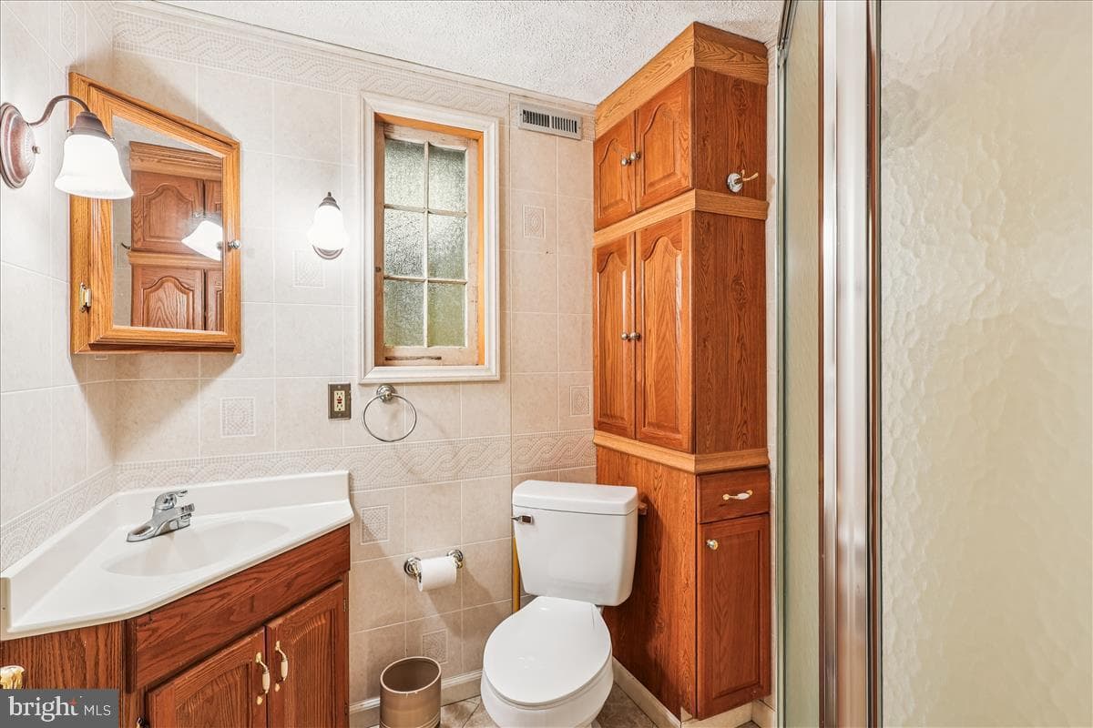 1016 Chestnut Haven Court photo 45