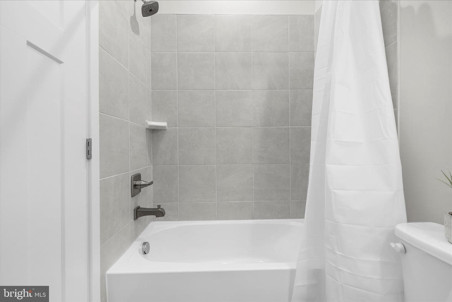 7217 Sprouse Court photo 27
