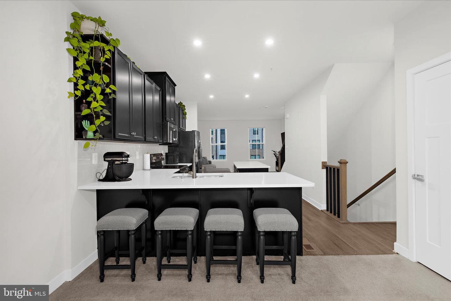 7217 Sprouse Court photo 3