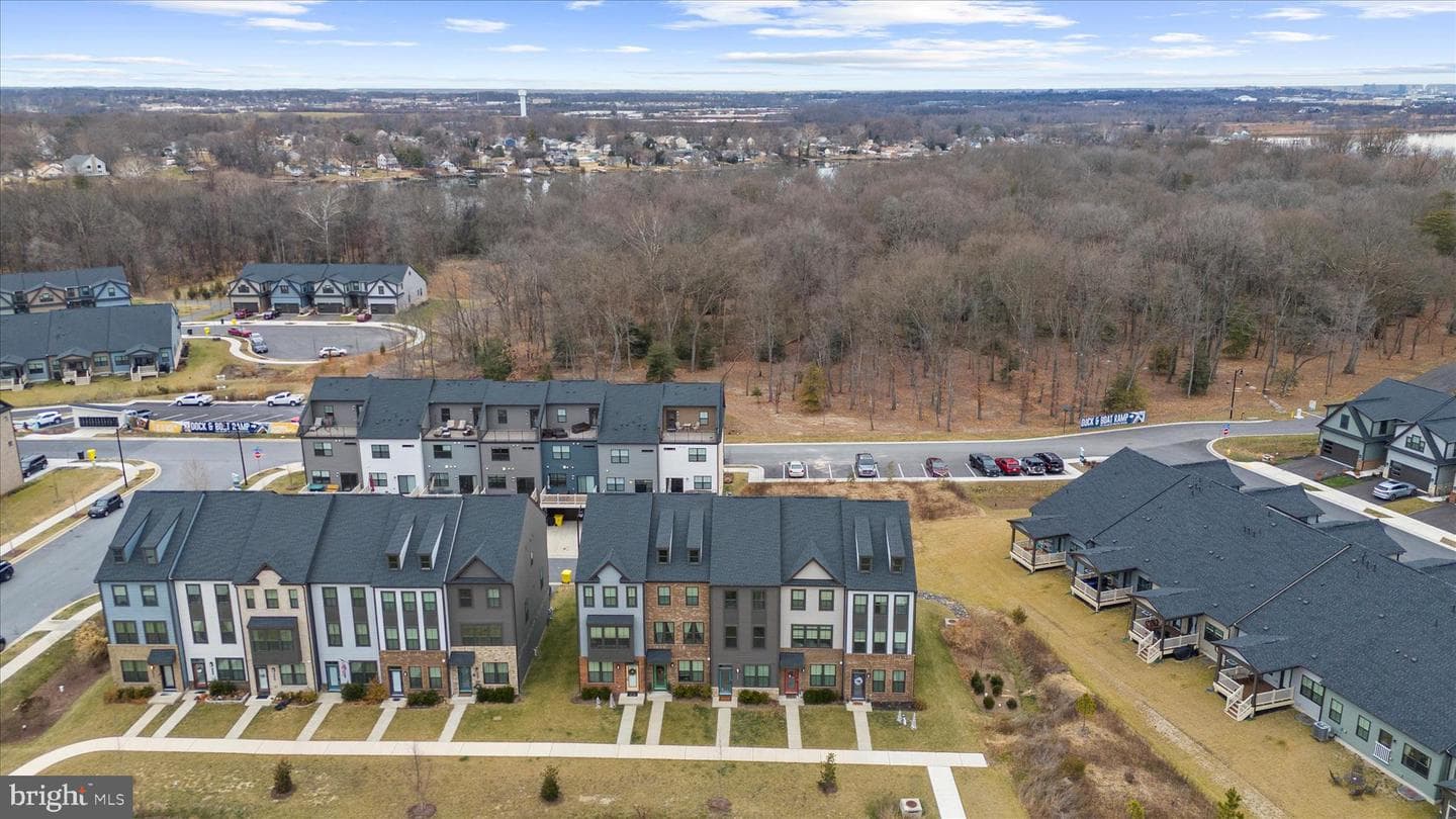 7217 Sprouse Court photo 40