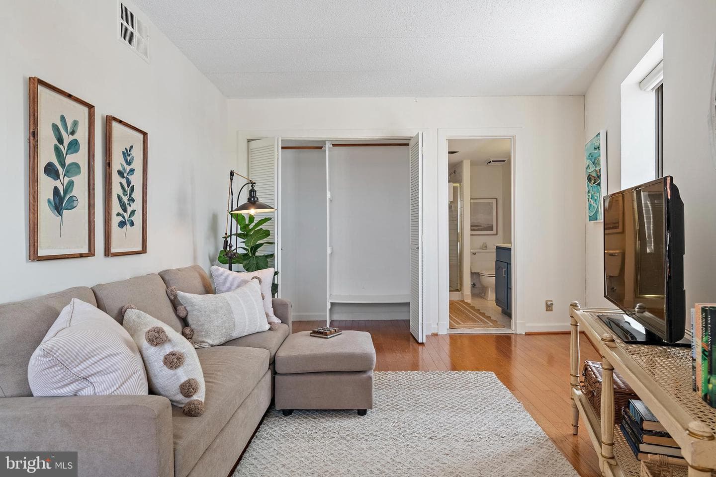 100 Severn Avenue #206 photo 15