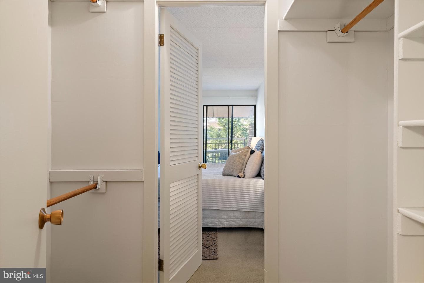 100 Severn Avenue #206 photo 39