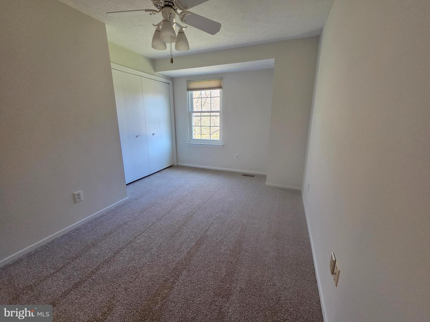 276 Southdale Court photo 28