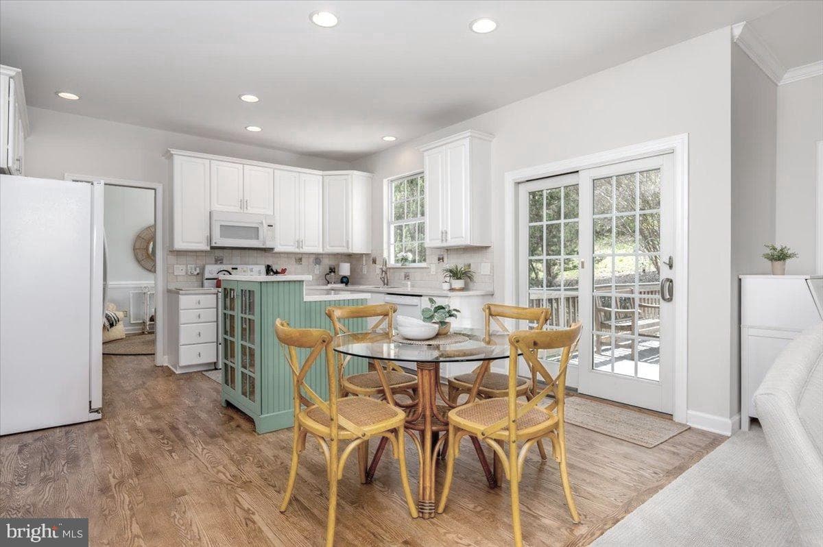 3227 Homewood Road photo 13