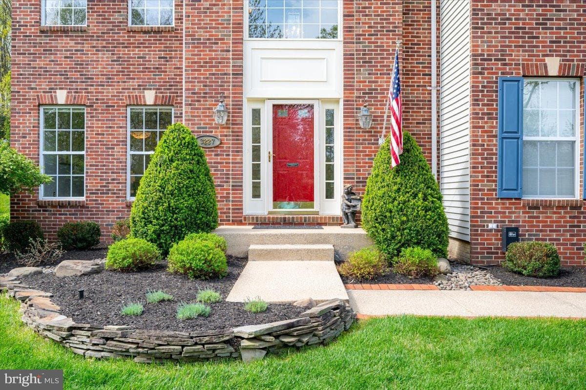 3227 Homewood Road photo 4