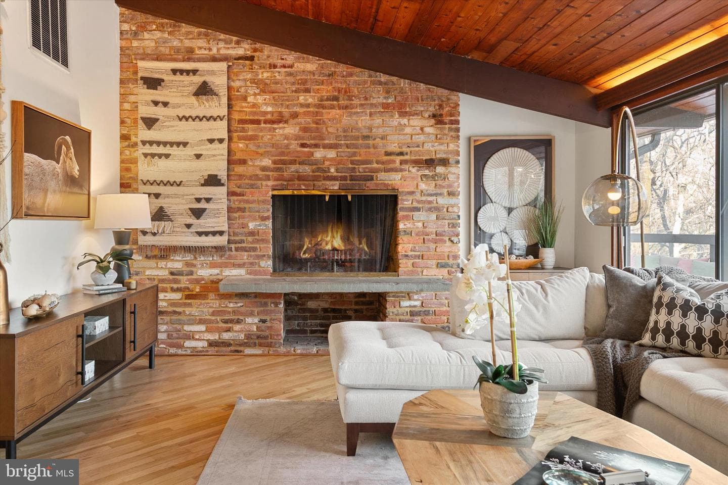900 Coachway photo 11