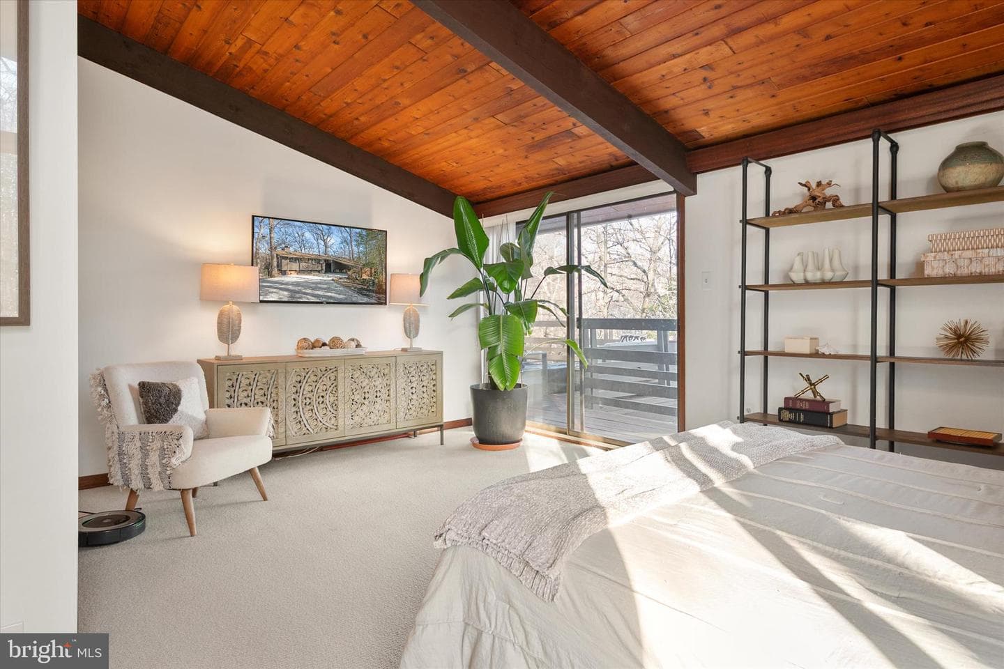 900 Coachway photo 23