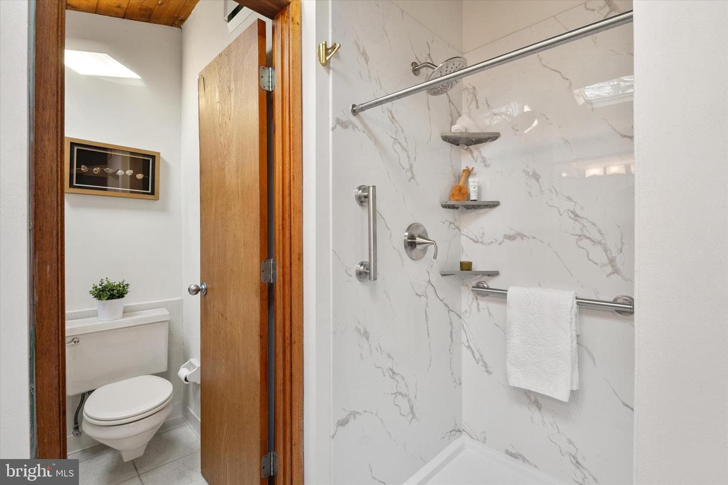 900 Coachway photo 26