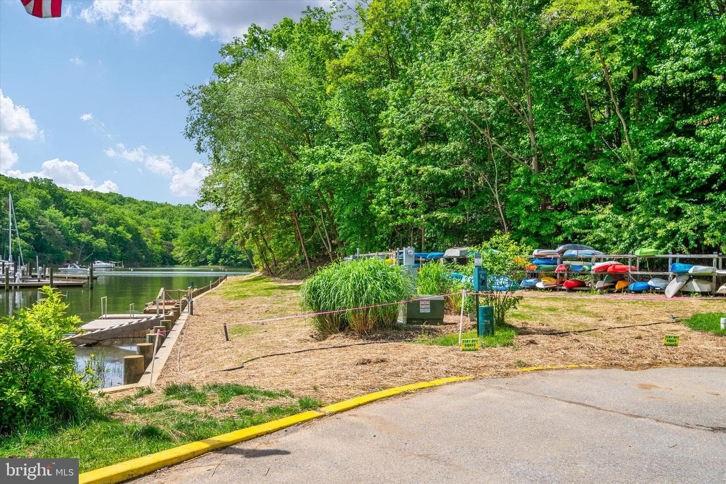 900 Coachway photo 45