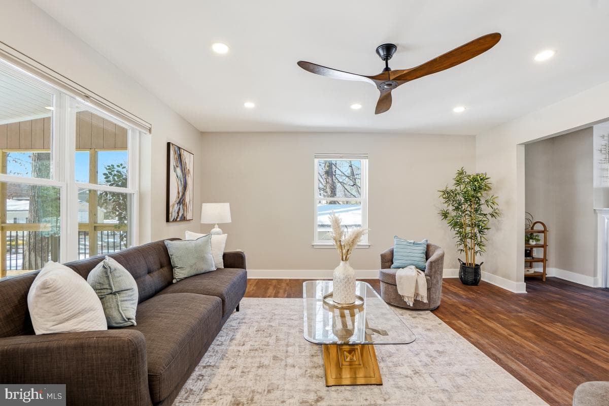 117 Gardner Drive photo 8