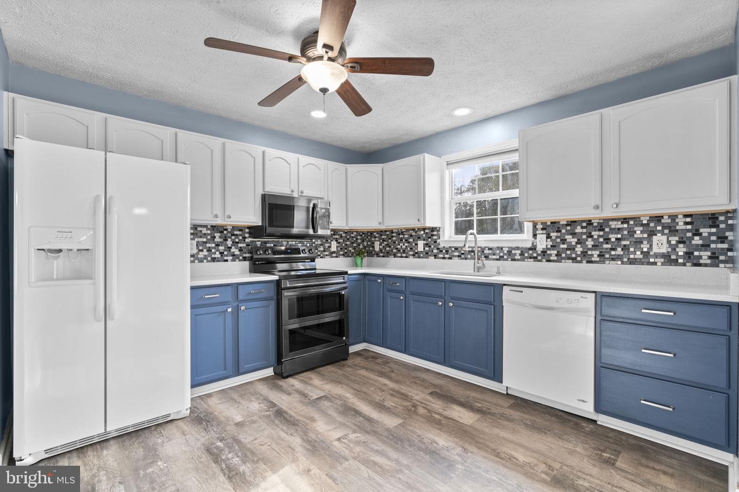 1821 Division Road photo 10
