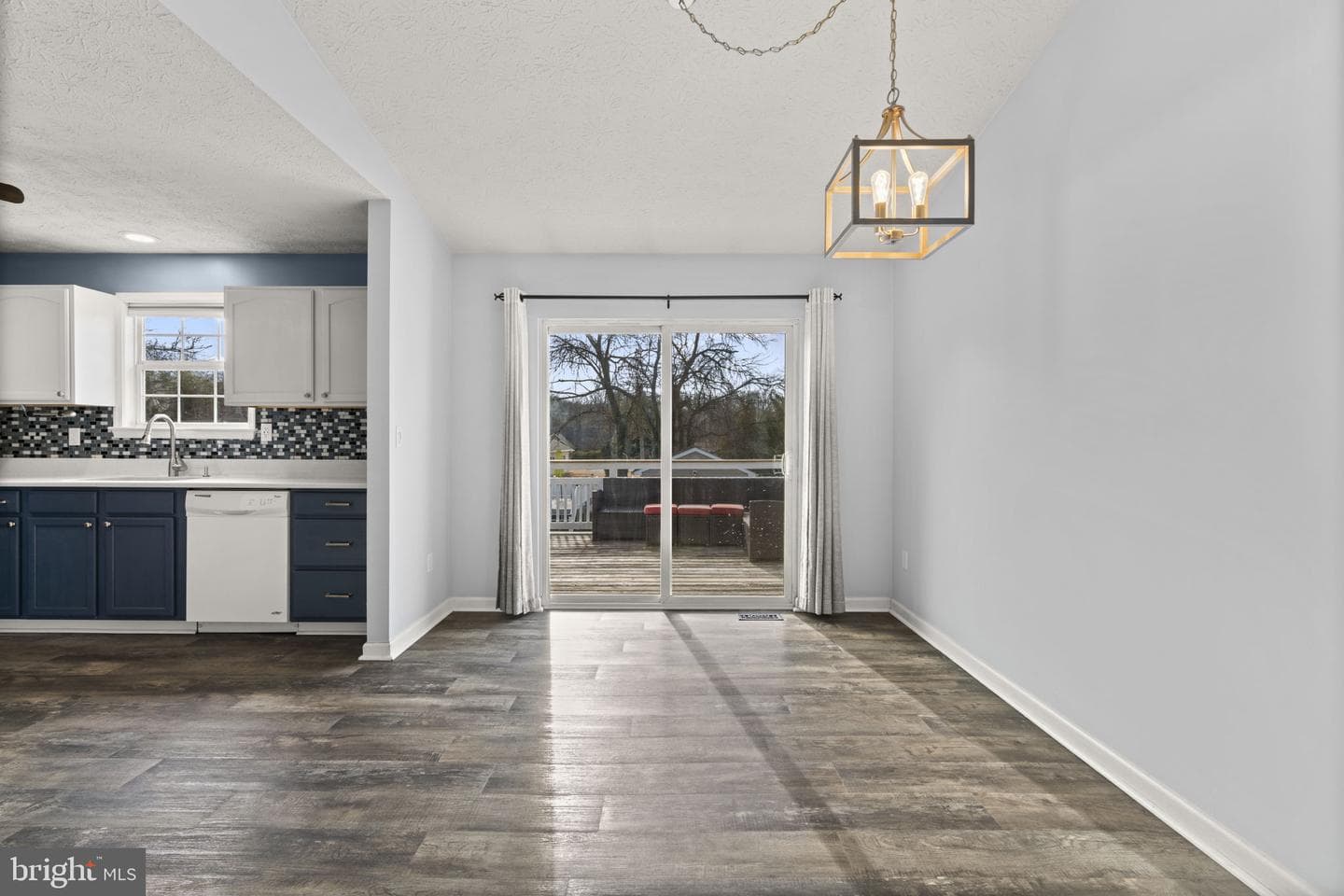 1821 Division Road photo 7