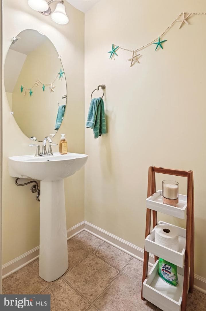 8304 Black Harrier Lane photo 30