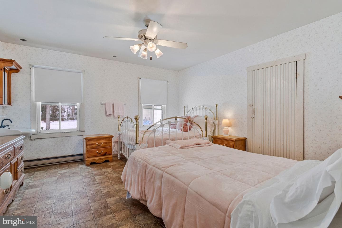 852 Bay Front Avenue photo 31