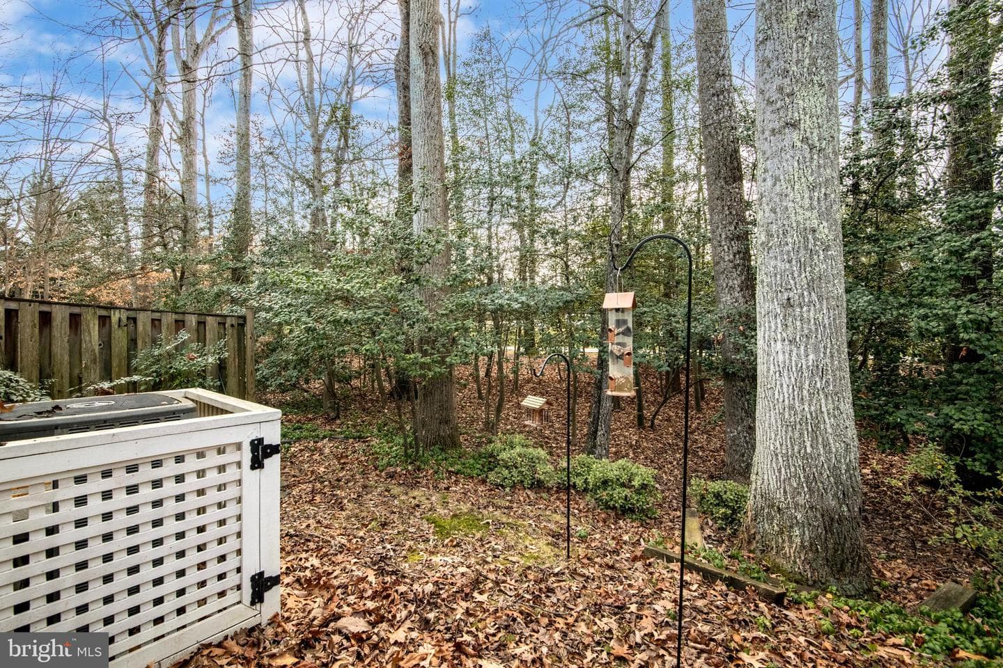 992 Riversedge Circle photo 33