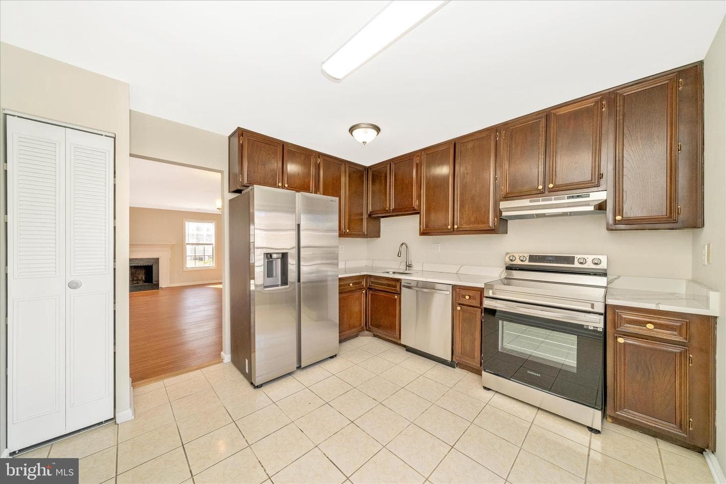 1483 Chatham Court #64xa photo 6