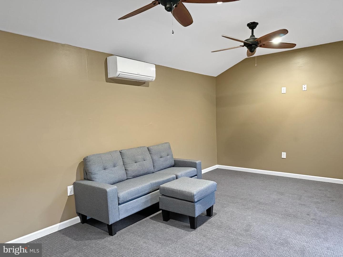 103 Andel Court photo 17