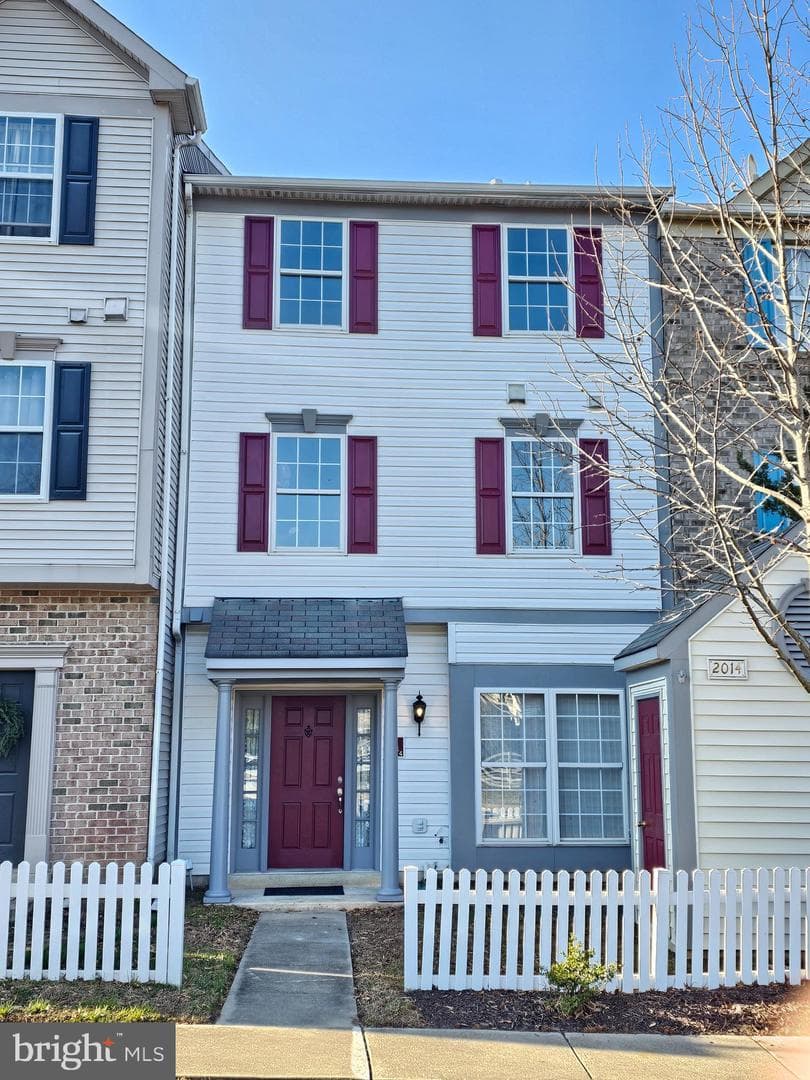 2014 Crosbyside Court photo 2