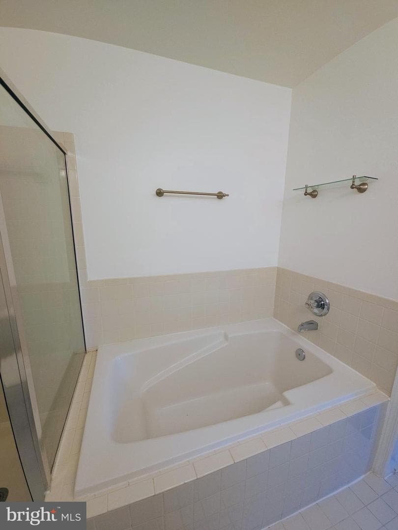 2014 Crosbyside Court photo 28