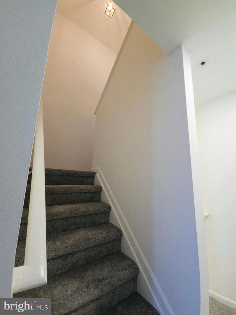 2014 Crosbyside Court photo 34
