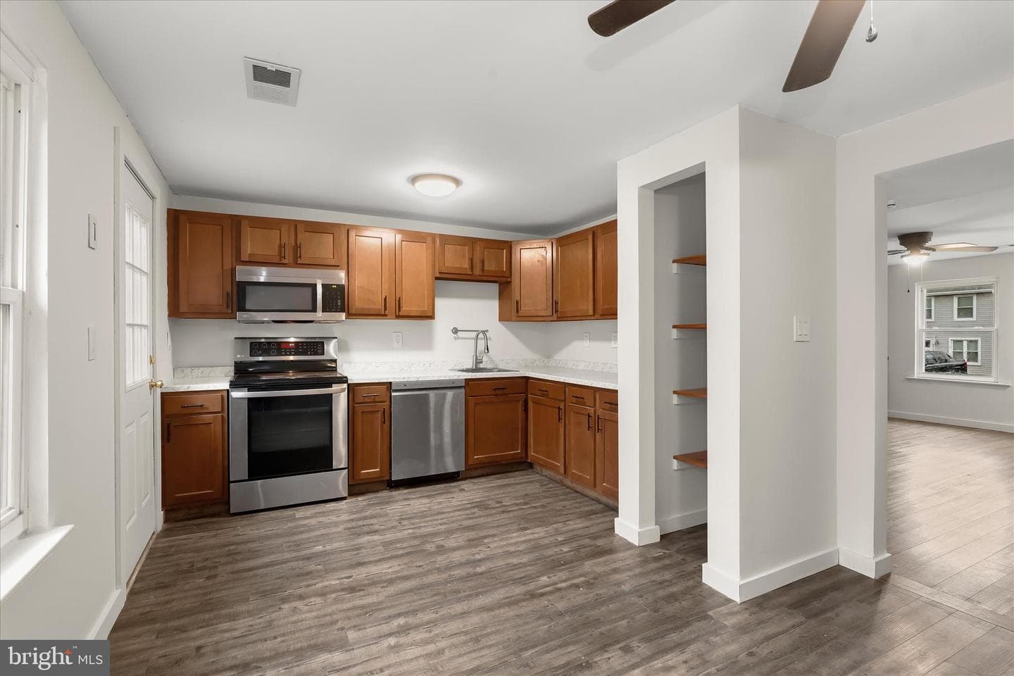 6435 Grafton Garth Court photo 11