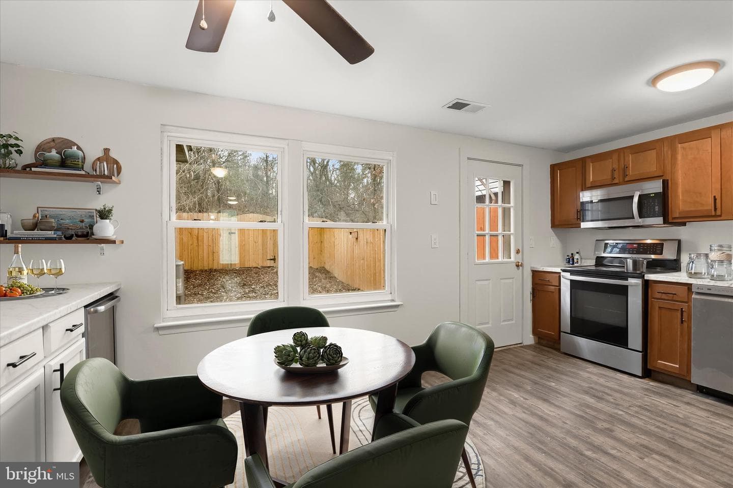 6435 Grafton Garth Court photo 3
