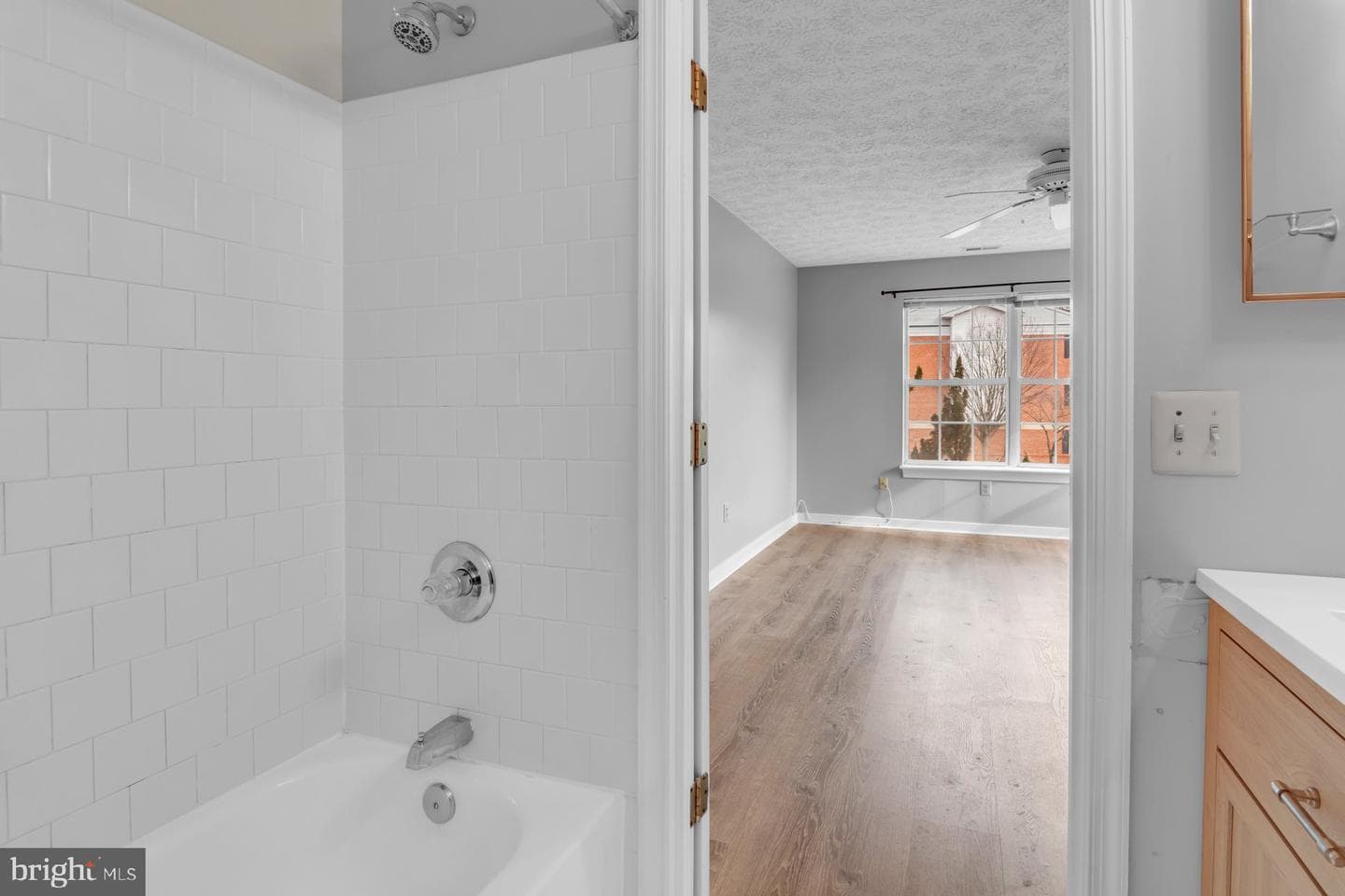 2408 Forest Edge Court #201 photo 34