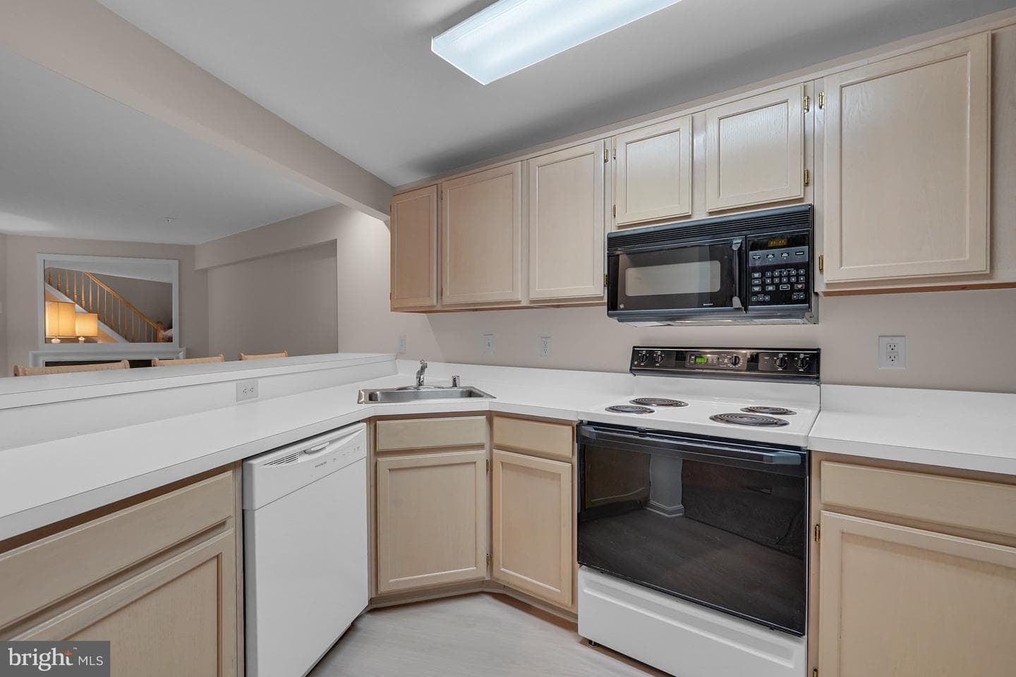 3404 Londonleaf Lane photo 4