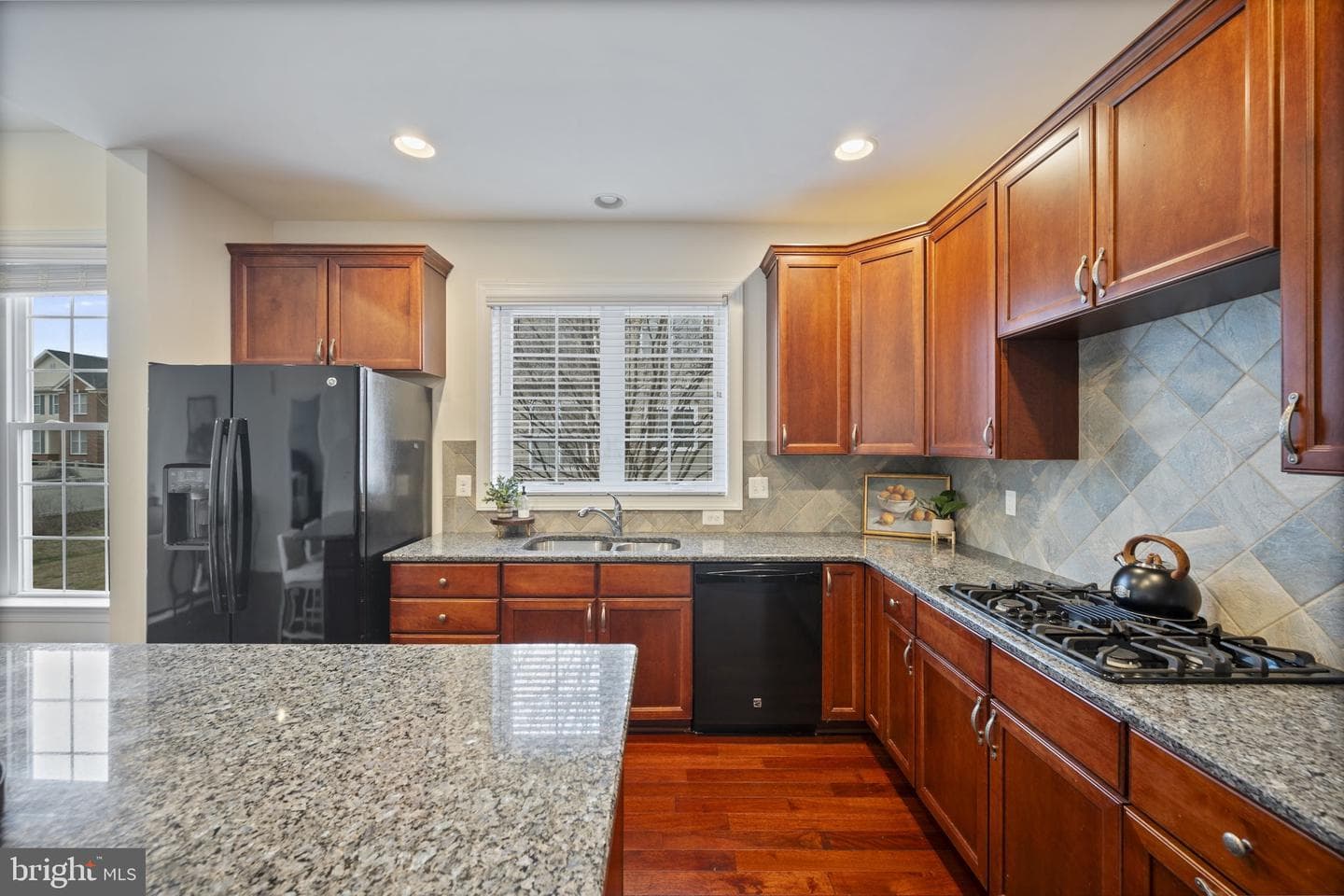 8414 Maple Brook Lane photo 17