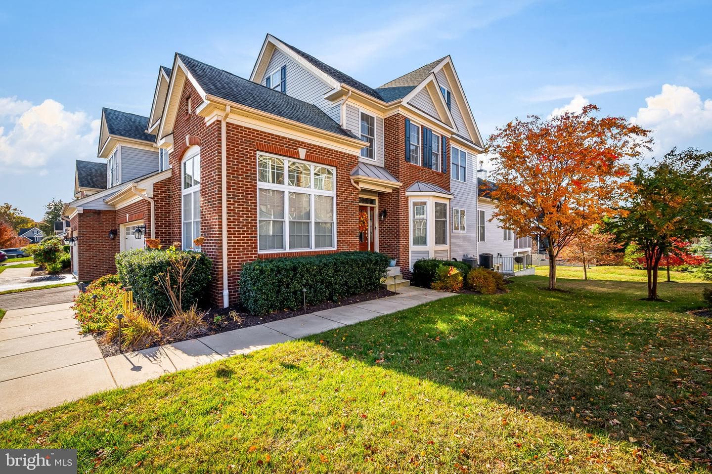 8414 Maple Brook Lane photo 4