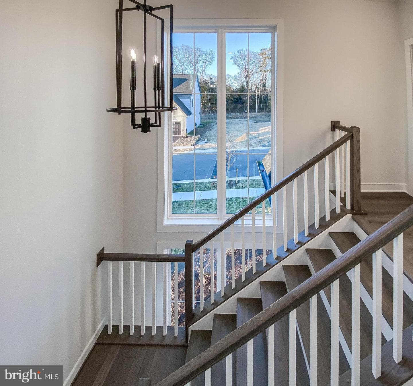 205 Cahill Ave photo 10