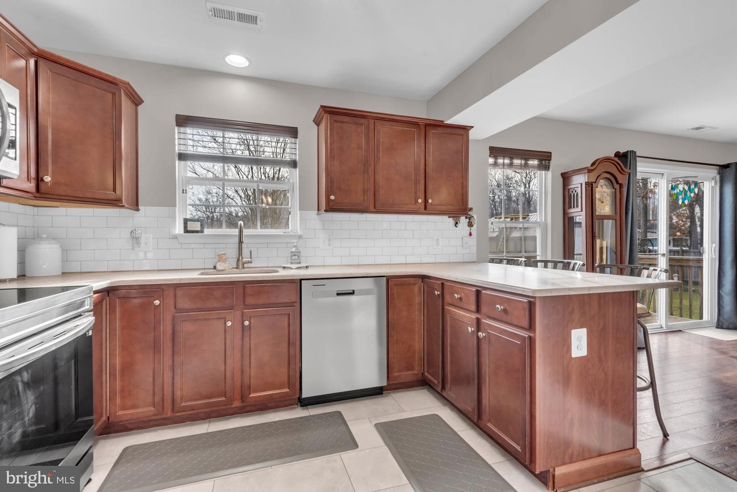 1191 Poplar Avenue photo 18