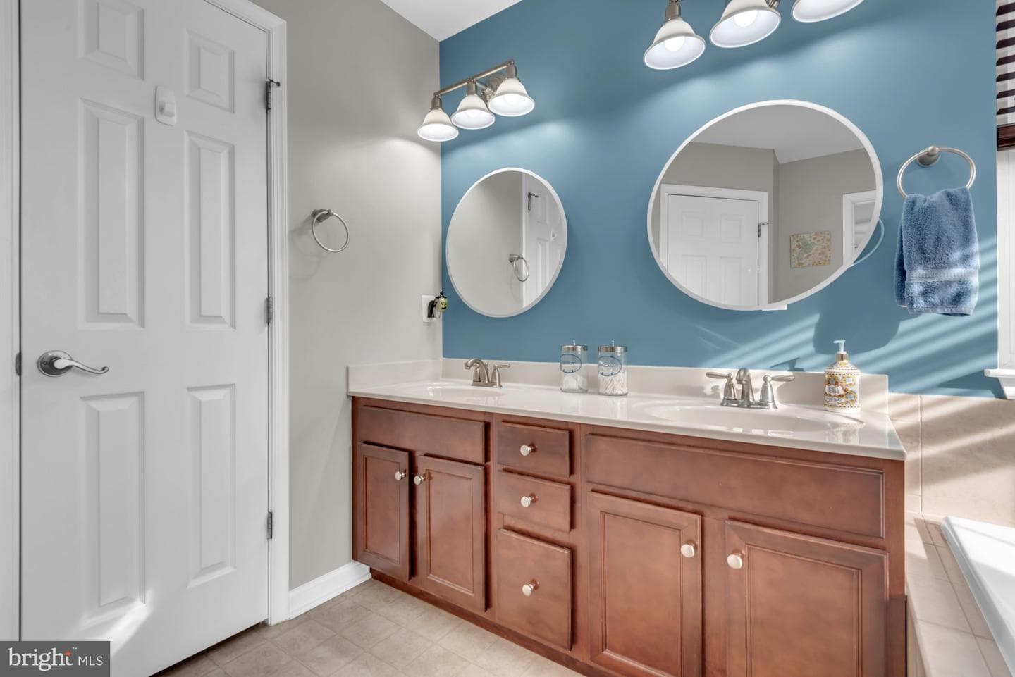 1191 Poplar Avenue photo 32