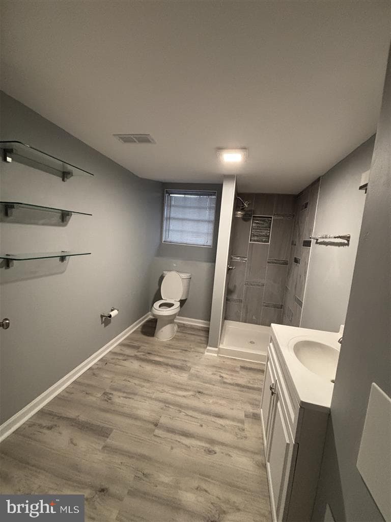 1079 Omar Drive photo 3