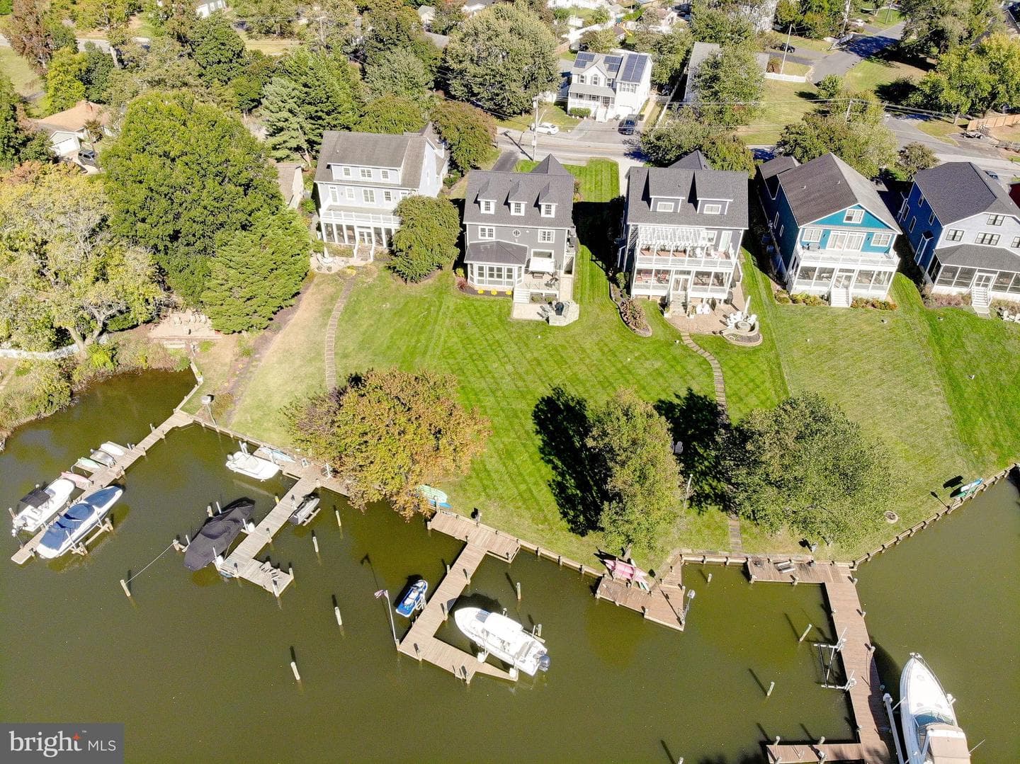 3590 S River Terrace photo 3