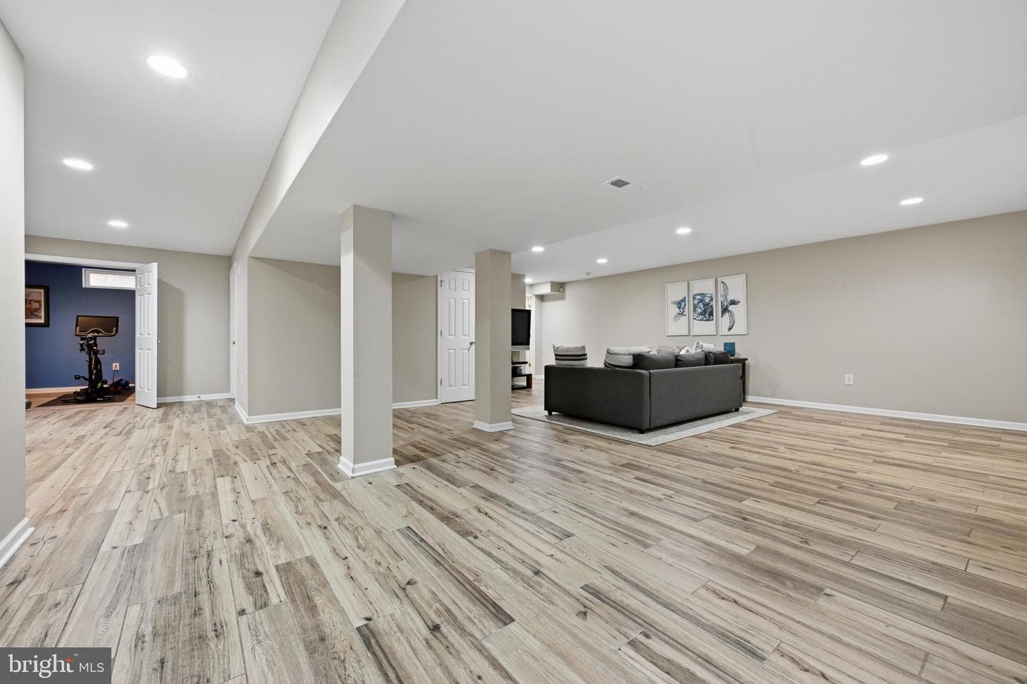 3590 S River Terrace photo 65