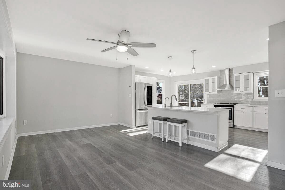 735 Whitehall Beach Road photo 2