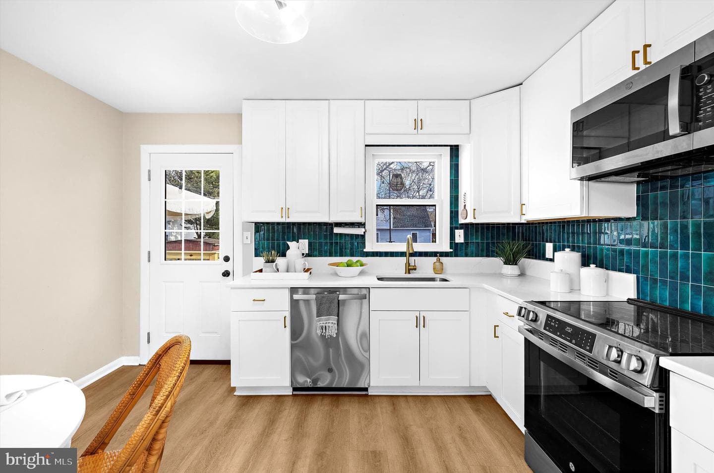 519 Kenmore Road photo 11
