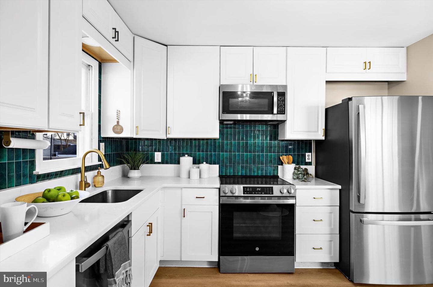 519 Kenmore Road photo 12