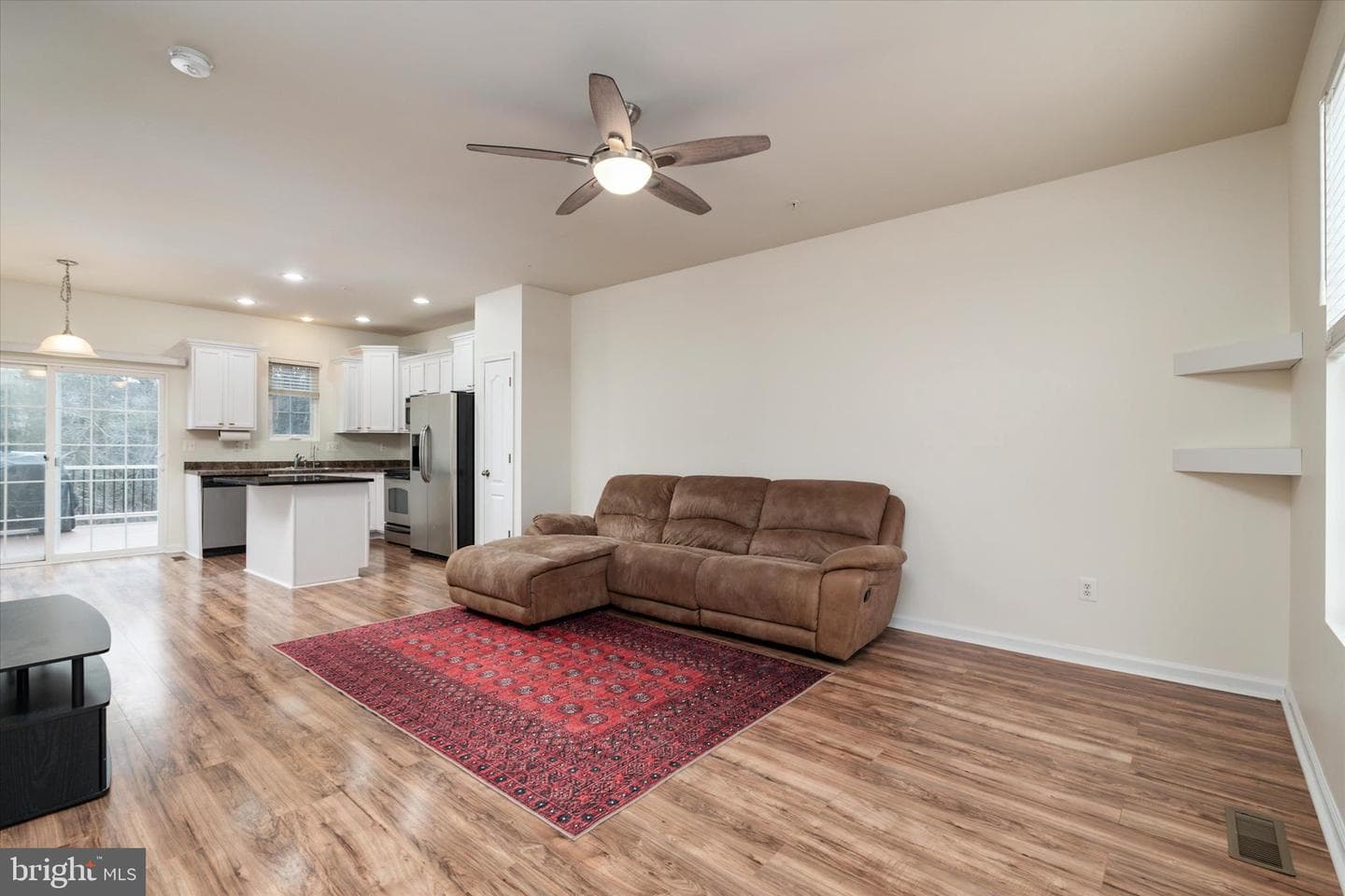 1013 Sithean Way photo 14