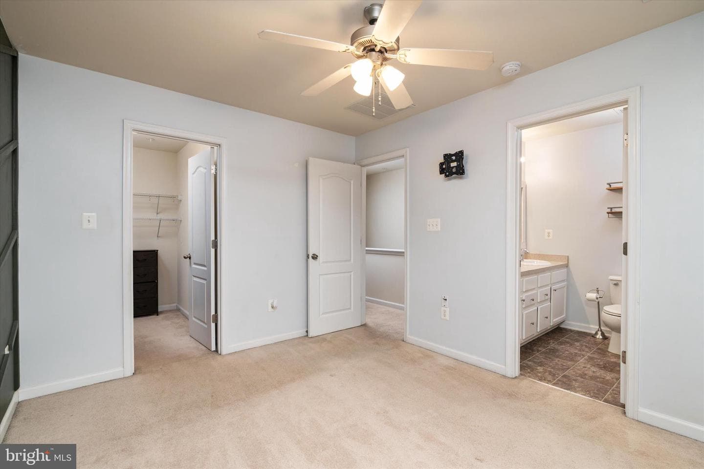 1013 Sithean Way photo 18