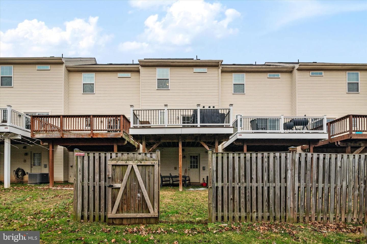 1013 Sithean Way photo 27