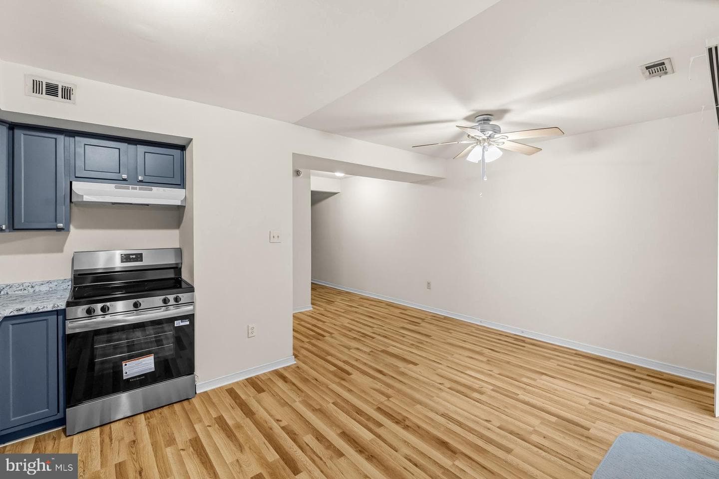 6454 Continental Drive photo 13