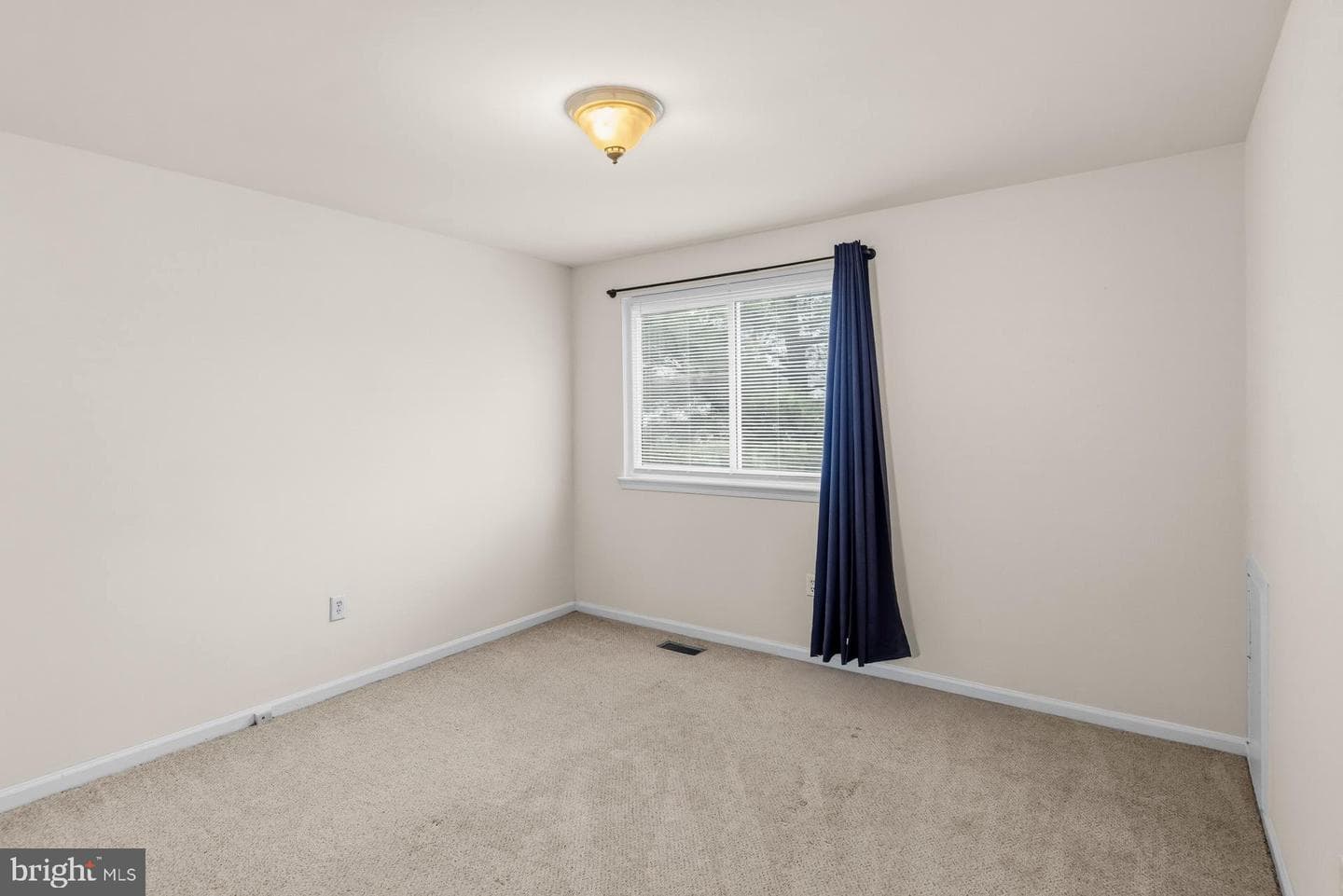 6454 Continental Drive photo 25