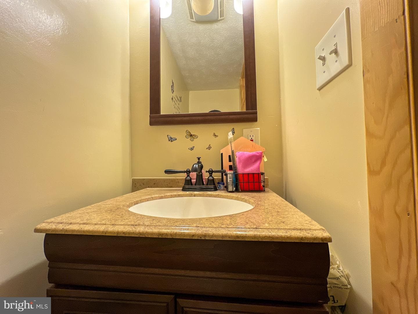 8080 Wolsey Court photo 24