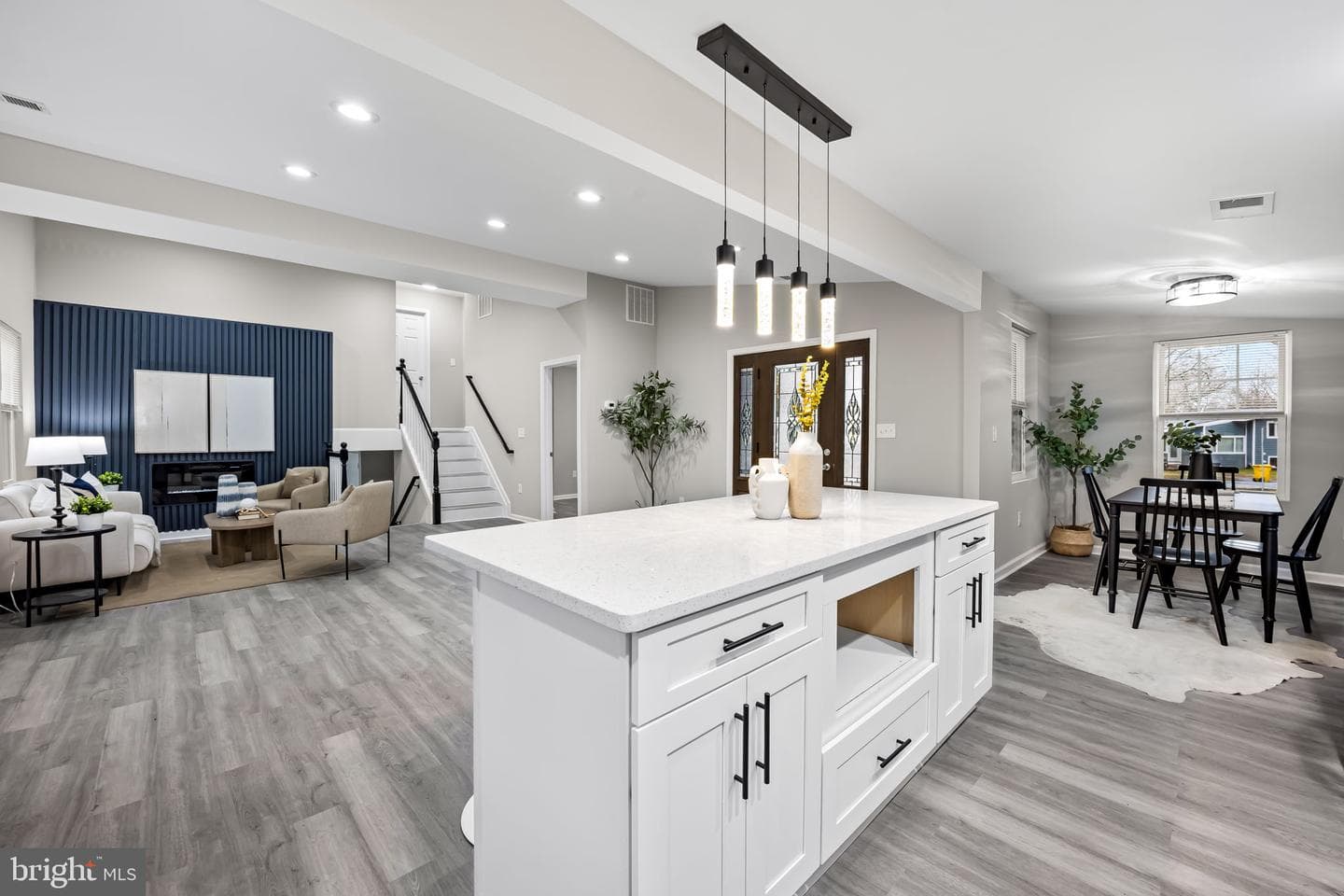 401 Stewart Avenue photo 11