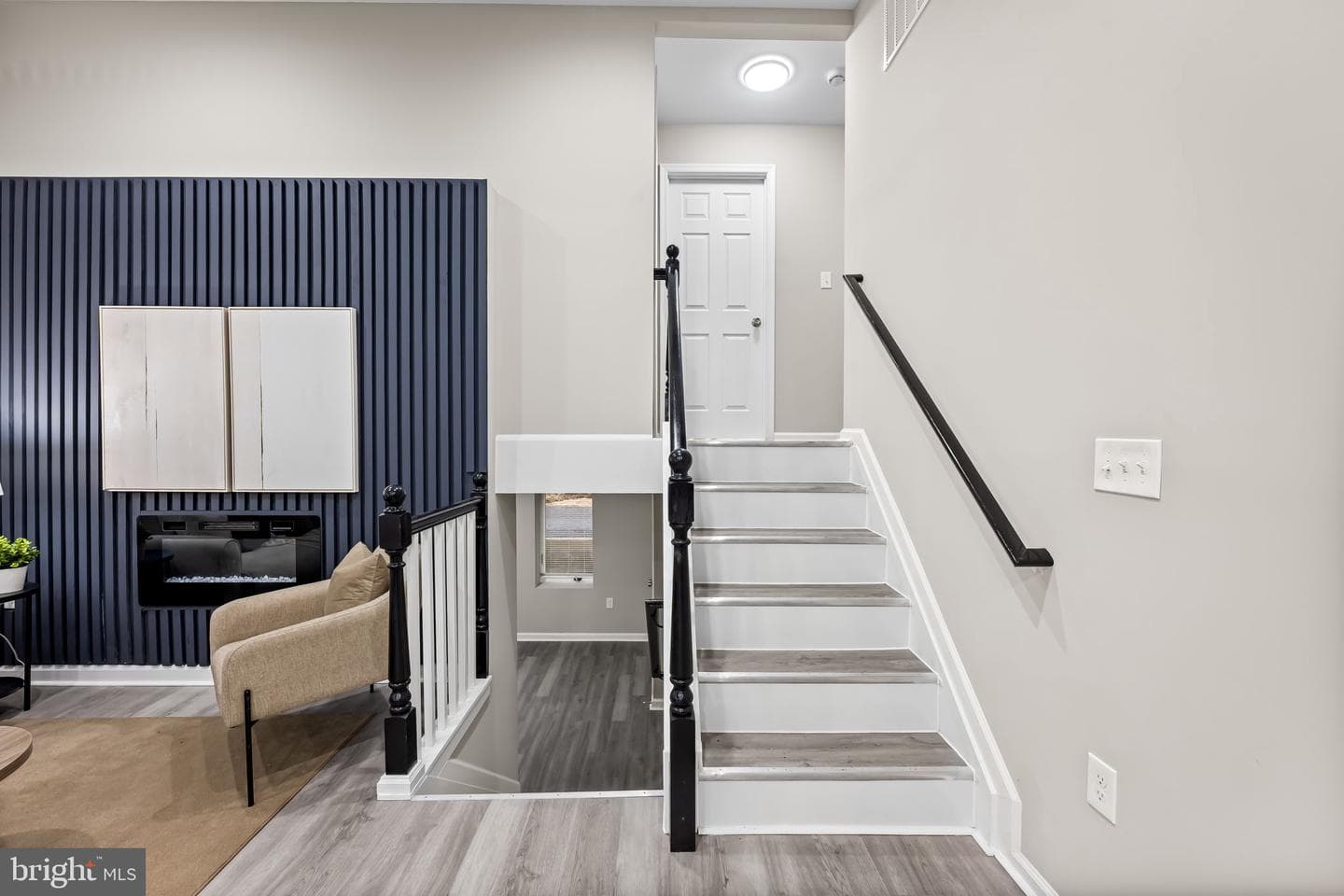 401 Stewart Avenue photo 15