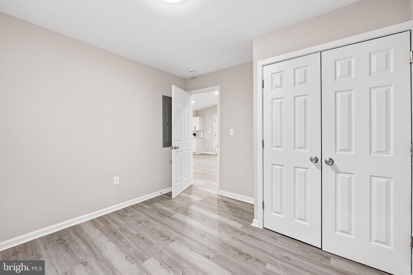 401 Stewart Avenue photo 17